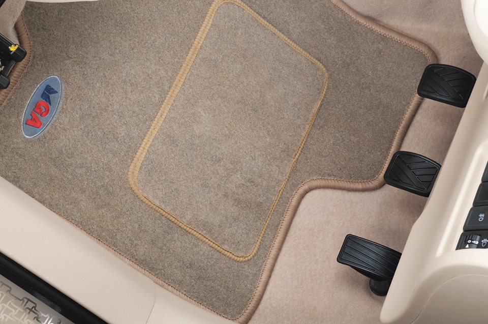 Maruti Suzuki Ertiga Feliz Stylish floor mats