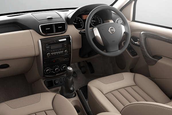 Nissan Terrano Interior