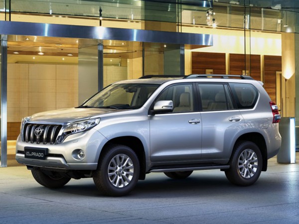 Toyota Land Cruiser Prado front