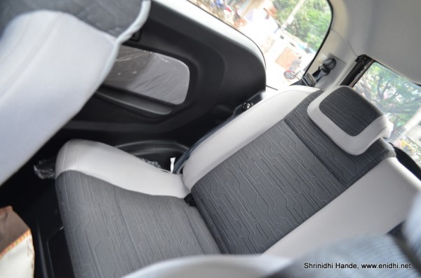 rear seat in reva e22o