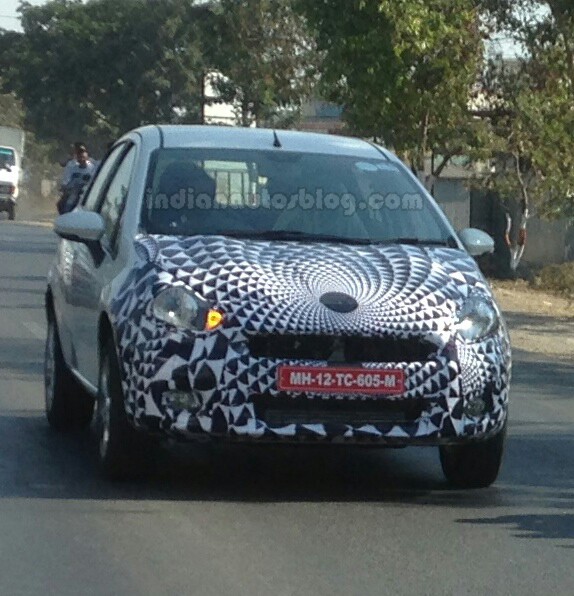 2014-Fiat-Punto-Facelift-India-spied