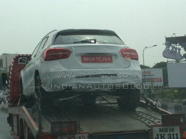 Mercedes-GLA-spied-in-India-rear