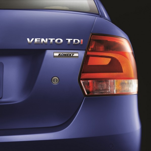 VW Vento Konect BADGING