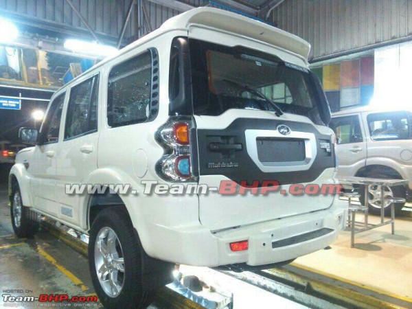 Mahindra Scorpio Undisguised rear