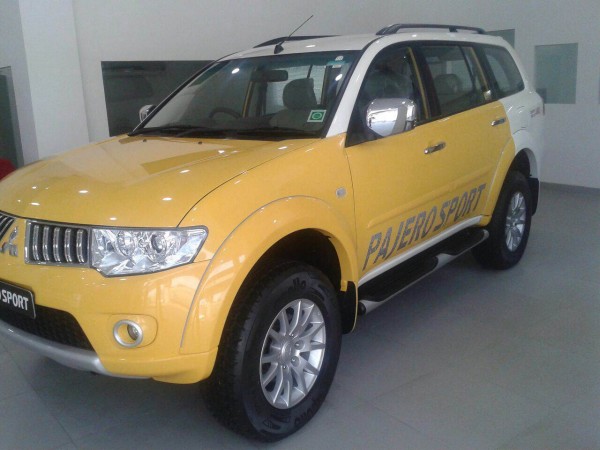 Dual tone Pajero Sport 1