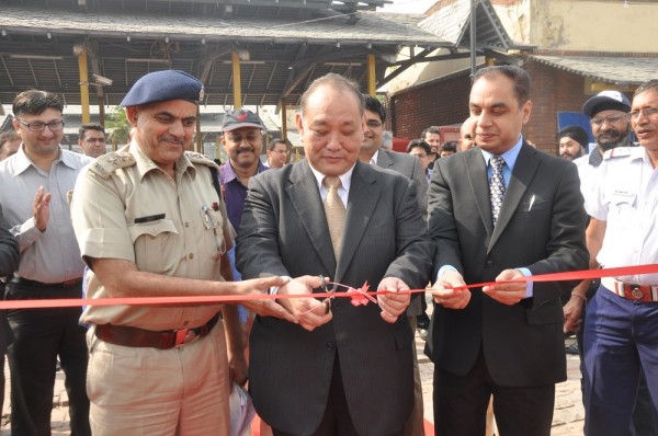 Mr. Keita Muramatsu, President & CEO_ Mr. Y S Guleria, Vice- President, Sales & Marketing inaugurating the Chhota Bheem event in New Delhi