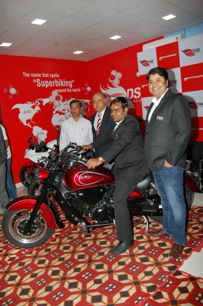 Mr. Shiva Ray, COO, DSK Motowheels & Mr. Amit Vyas, Dealer Principal,The Riders Zone