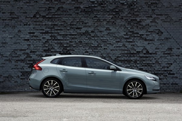 Volvo V40 T4 Momentum Location Profile