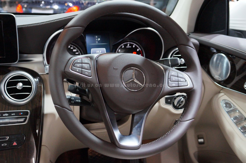 Mercedes-Benz GLC-CLASS SUV interior (2)