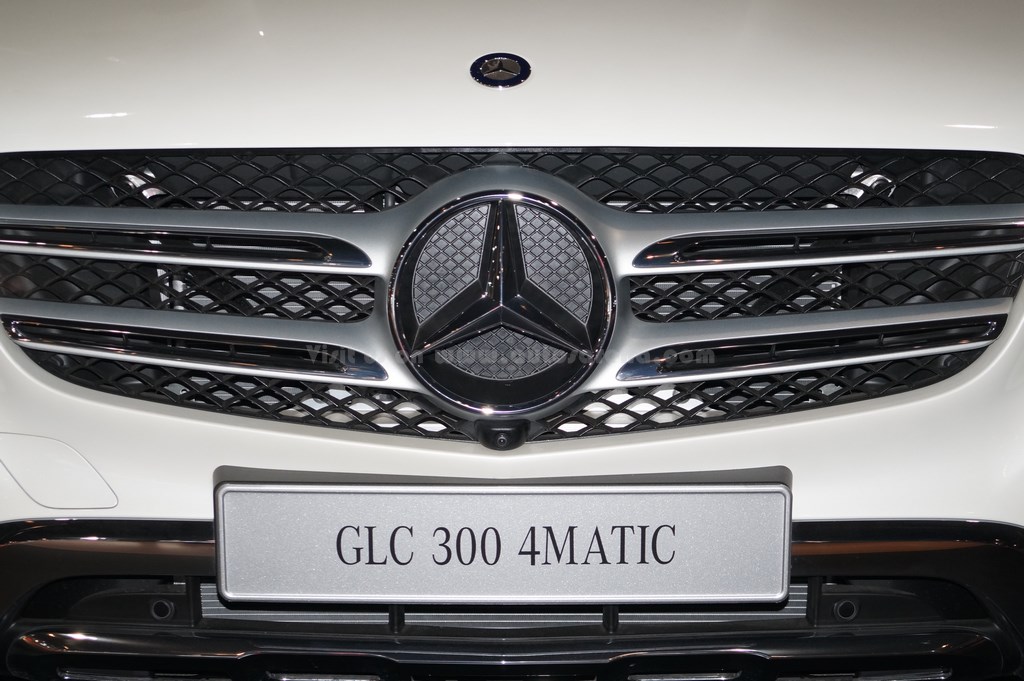 Mercedes-Benz GLC SUV exterior (4)