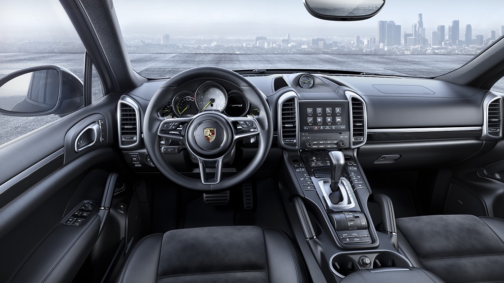 Porsche Cayenne Platinum Edition Dashboard