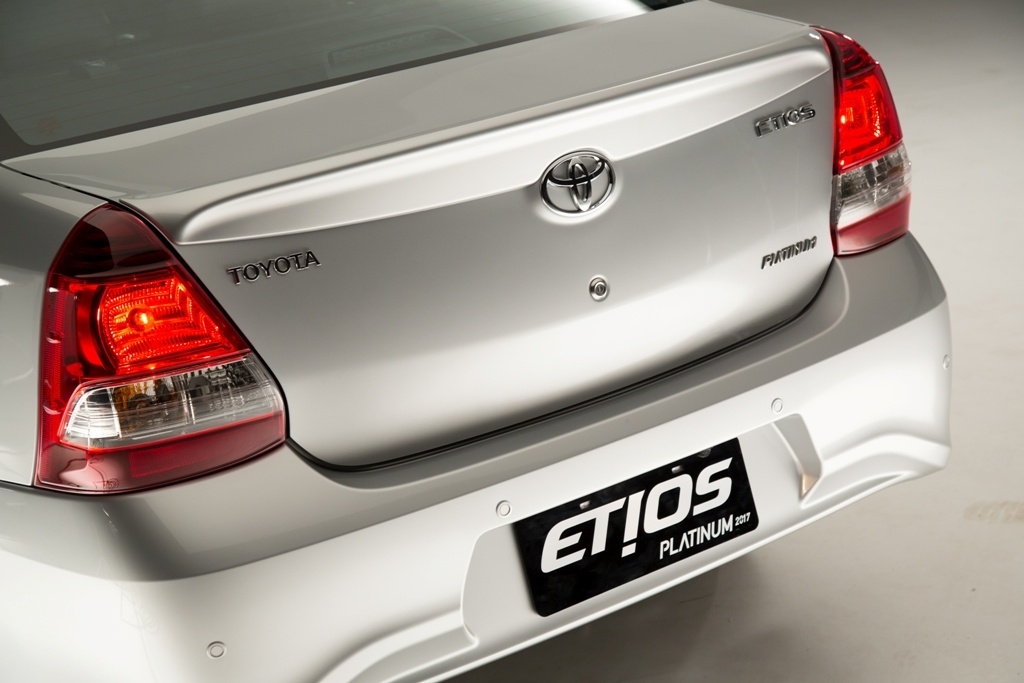 India-bound-Toyota-Etios-Platinum-facelift-spoiler-revealed-in-Brazil