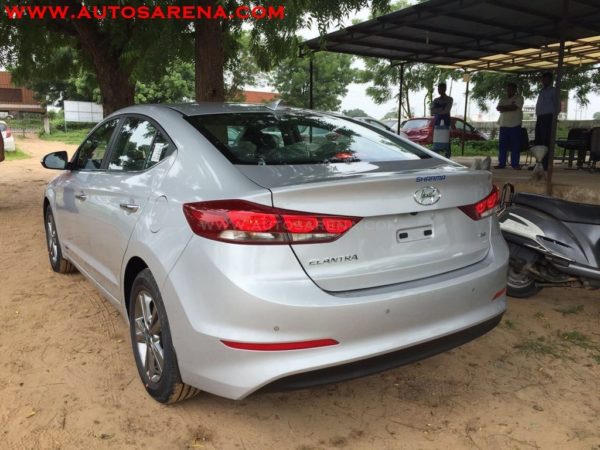 New Hyundai Elantra spotted at dealer rear side