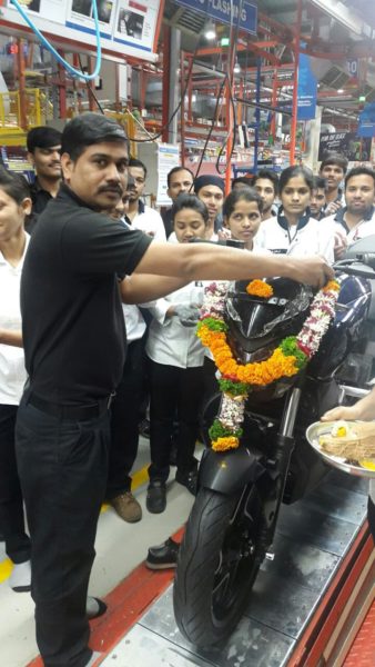 bajaj-dominar-400-production-4