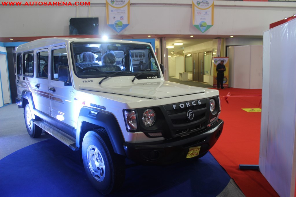 Force Motors Unveil Trax Cruiser Deluxe At Prawaas 2017