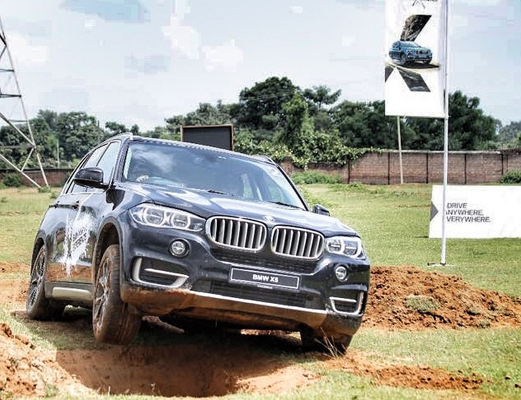 BMW X5 in action at BMW xDrive Experience in Ranchi 3