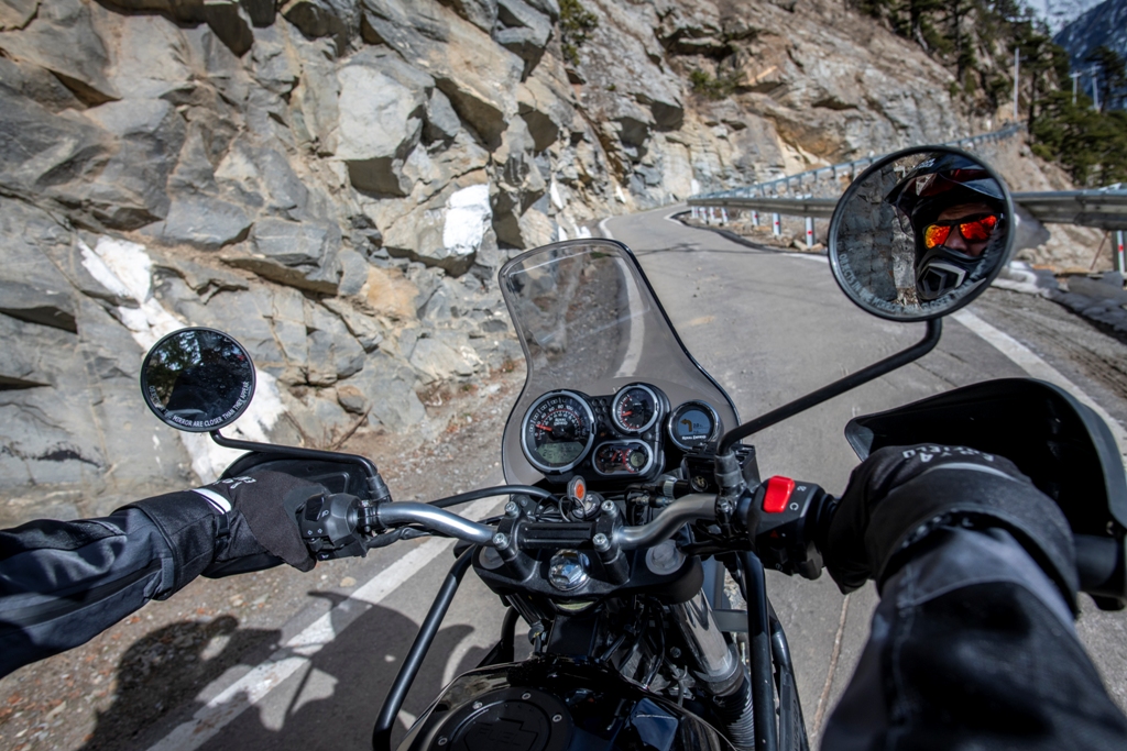 ROYAL-ENFIELD-LAUNCHES-THE-NEW-HIMALAYAN-3