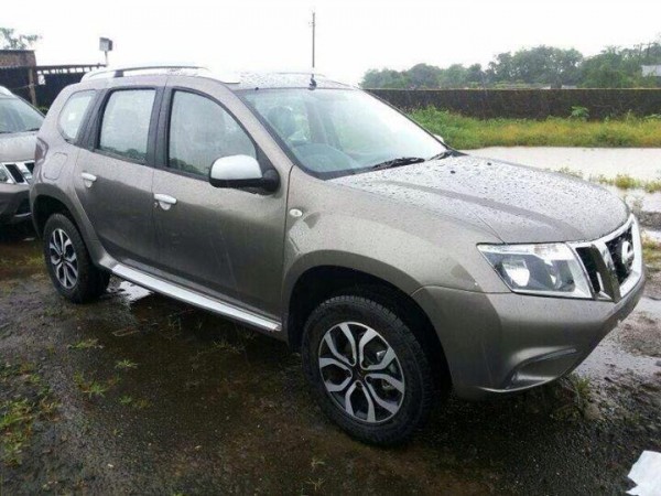 Nissan-Terrano-spied1