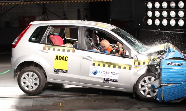 Ford-Figo-crash-test