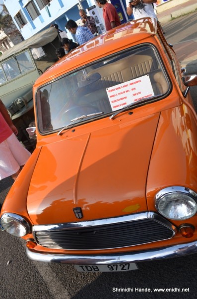 Mini cooper orange front