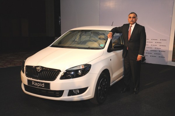 02 Mr. Sudhir Rao, Chairman and Managing Director - SKODA Auto India launching the SKODA Rapid with 7 Speed Automatic DSG Transmission