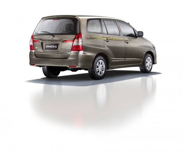 Toyota Innova Limited Edition 2014 Rear