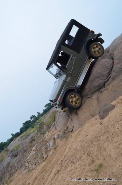 Rock adventure offroad mahindra thar