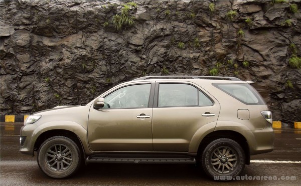 Toyota Fortuner 4x4 Automatic review (1)