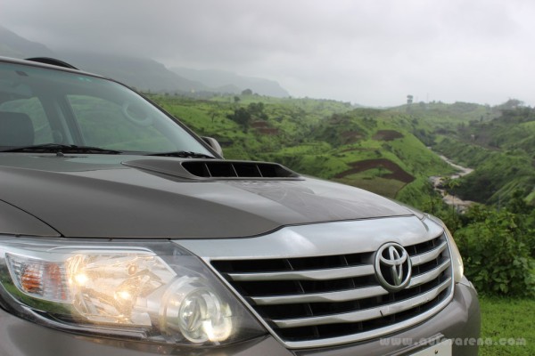 Toyota Fortuner 4x4 Automatic review (12)